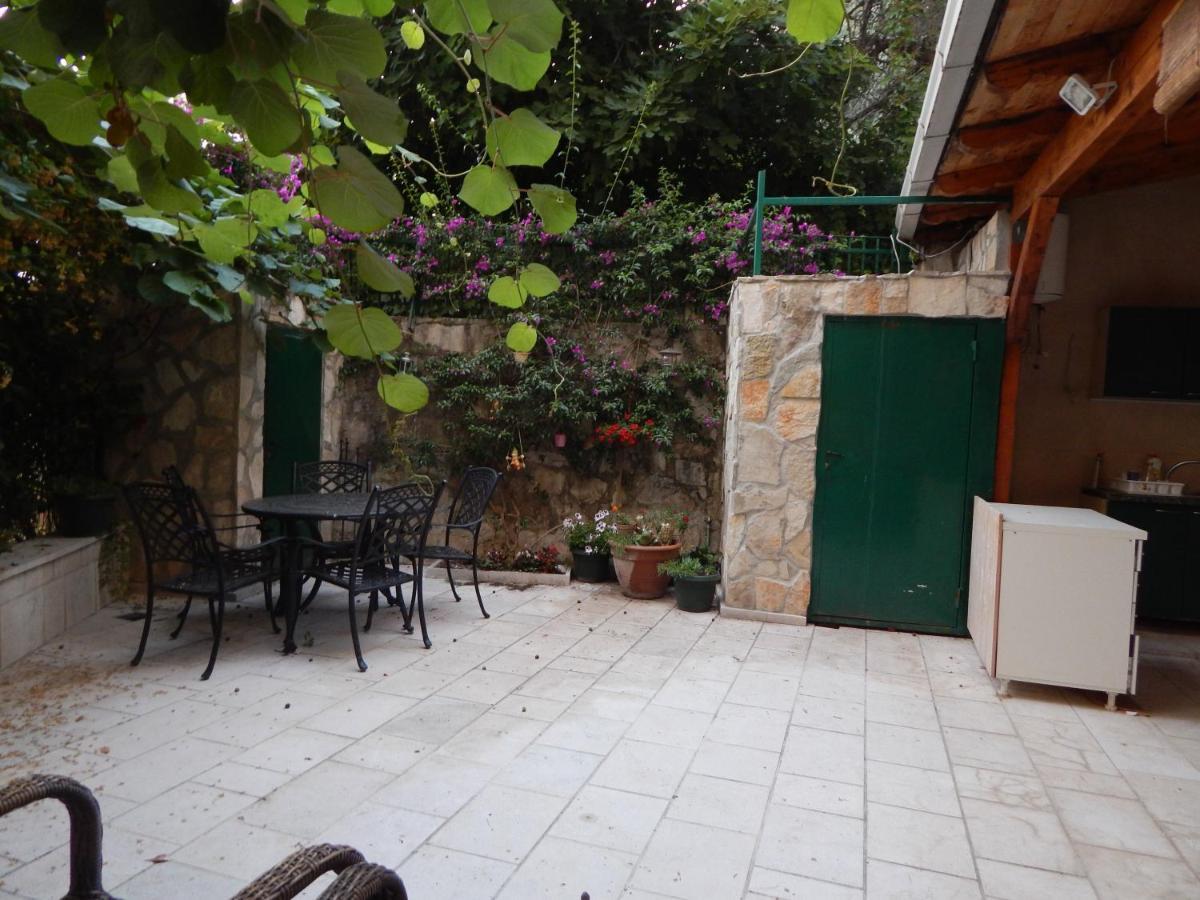 Sveti Stefan- Apartment Dora Eksteriør billede