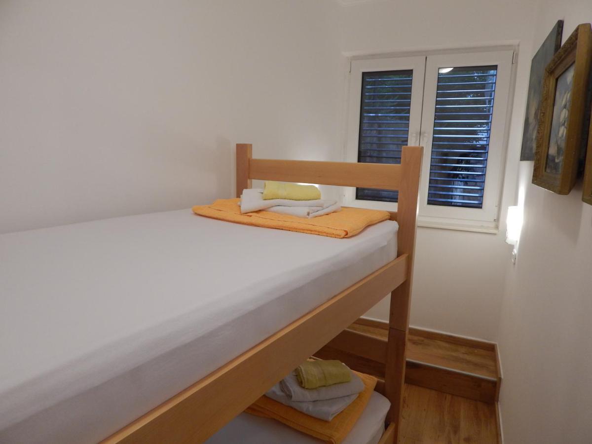 Sveti Stefan- Apartment Dora Eksteriør billede